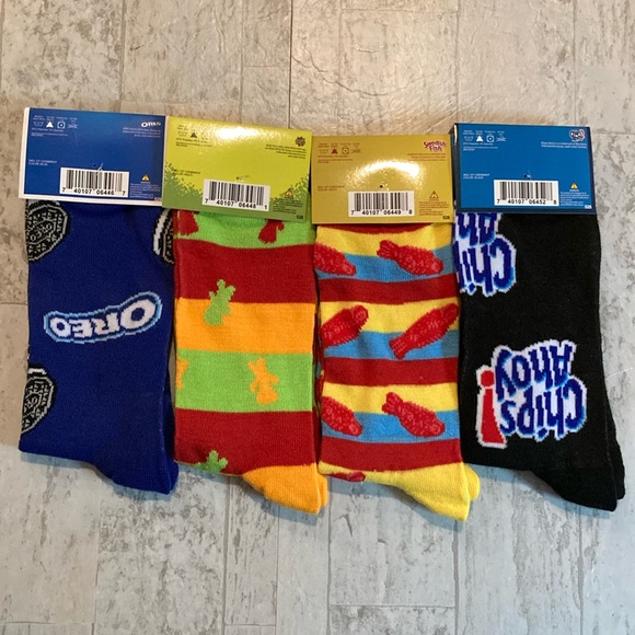 Men’s 4 Pack Candy & Cookie Sweet Treats Junk Food Theme Crew Socks Set - Picture 2 of 10